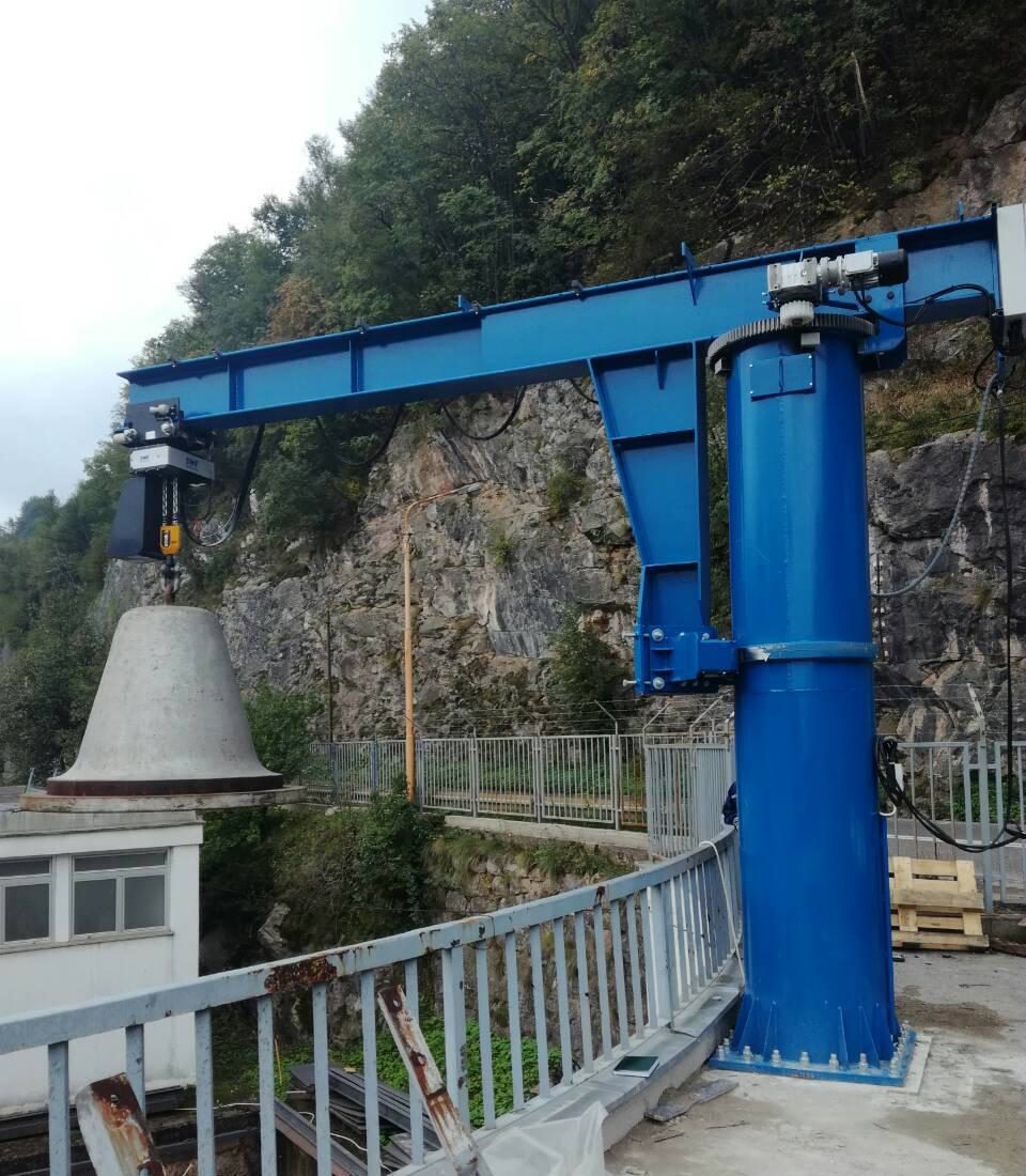 Stubna konzolna dizalica 5 t sa dohvatom 4,5 m na kruni brane